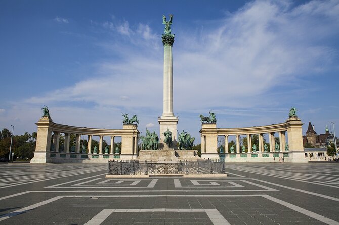 Budapest: City Park Self-Guided Walking Tour - Vajdahunyad Castle: the storybook building in the park