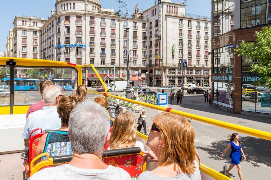 Budapest: City Sightseeing Hop-On Hop-Off Bus Tour & Extras - Danube cruise bonus, and the 10 December inclusion change