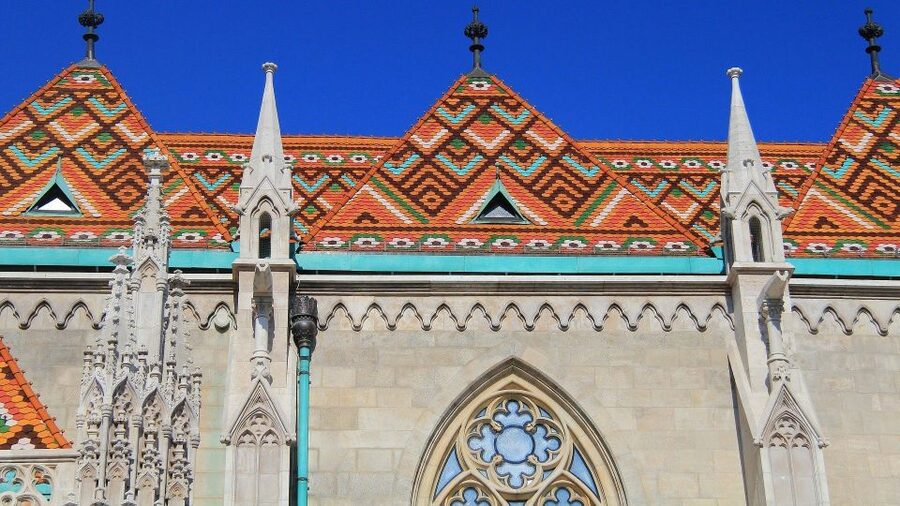 Budapest: Classical Music Concerts in Matthias Church - Getting There From the City Center (Meeting Point Included)