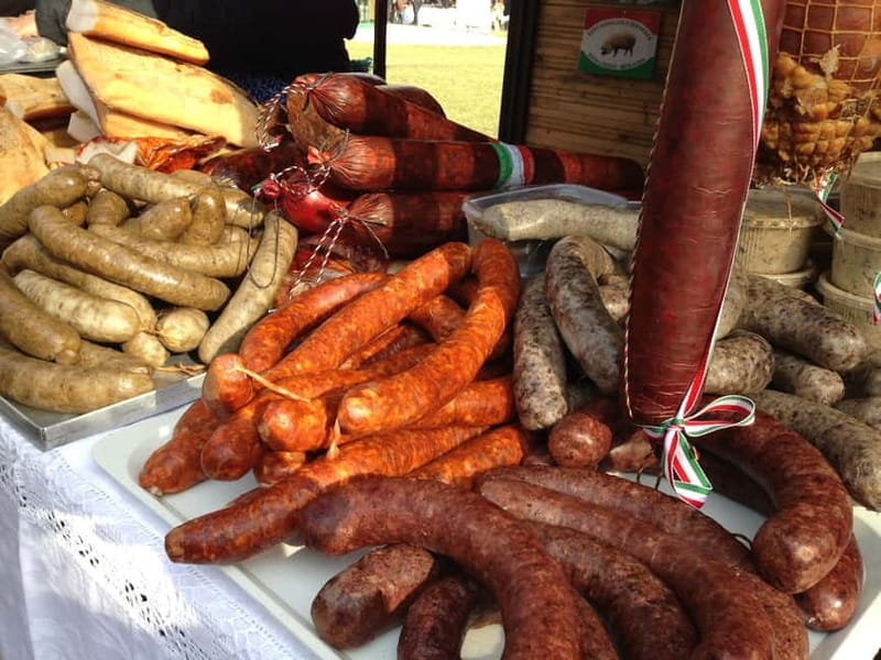 Budapest Culinary & Wine Walk—Budapest’s Signature Food Tour - Key Things You’ll Notice Right Away