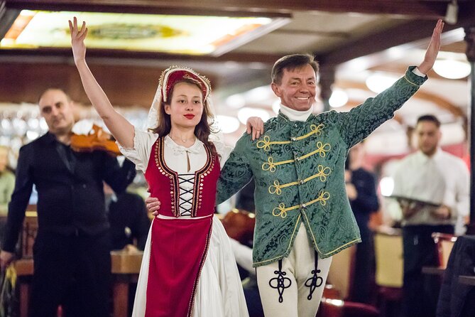 Budapest Danube Cruise and Dinner Options, Live Music and Dance - Entering the Night: What This Cruise Feels Like