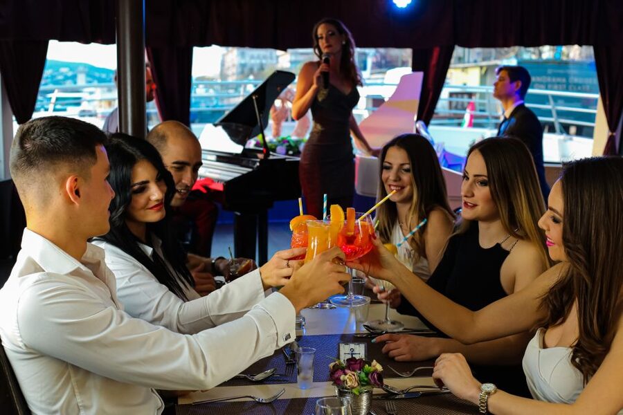 Budapest: Danube Drink and Piano Show - Getting to Silverline Cruises kft. and what to expect when you arrive
