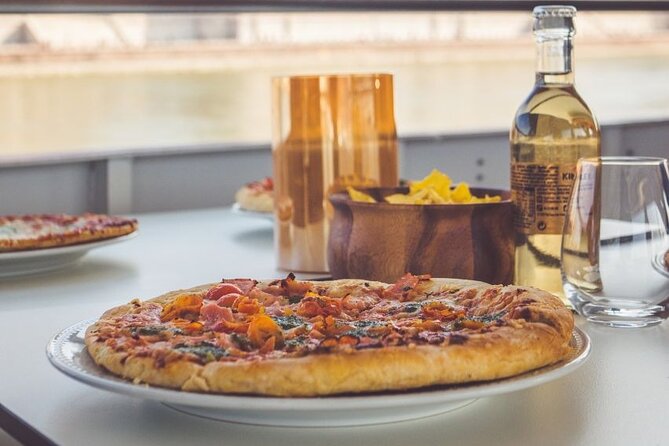 Budapest Danube Pizza Cruise with Welcome Drink - Should you book this Danube pizza cruise?