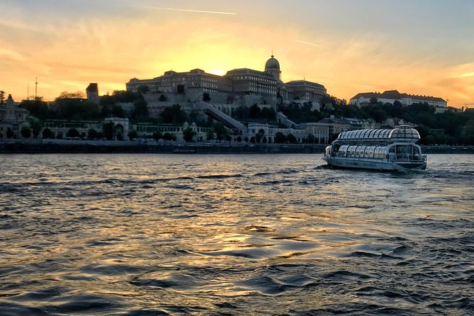 Budapest Danube River Candlelit Dinner Cruise with Live Music - Best times and best travelers for this cruise