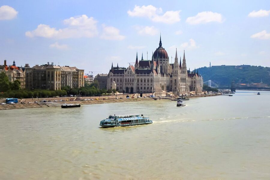 Budapest: Daytime Sightseeing Boat Cruise - The Danube Sights You’ll Actually See in This Route