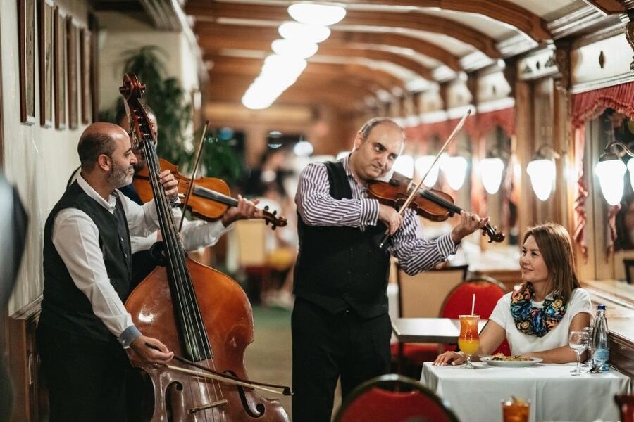 Budapest: Dinner Cruise with Live Music and Folk Dance Show - Drinks, Service, and How the Value Adds Up