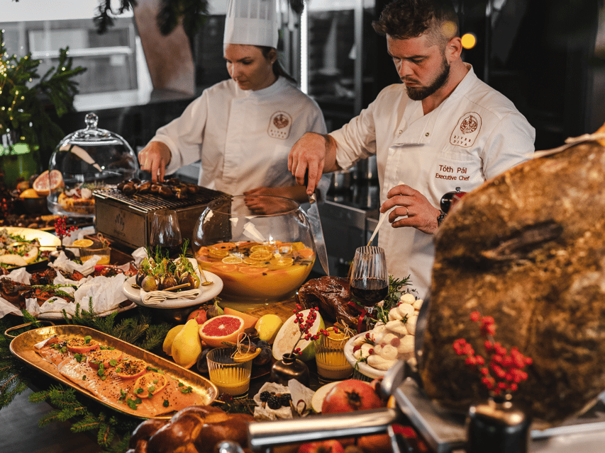Budapest: Dinner Cruise with Live Music and Unlimited Drinks - Getting to Kossuth Lajos Square Dock without stress
