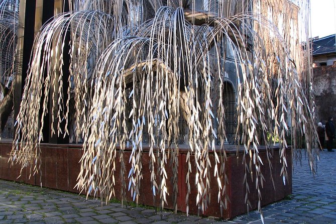 Budapest Dohany Synagogue & Hungarian Jewish Museum & free extras - Stop 2, Wallenberg Memorial Park: Stories of Rescue and Risk