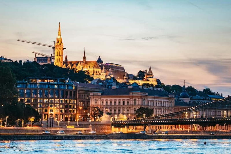 Budapest: Evening Cruise with 4-Course Dinner - Practical tips to make your cruise smoother