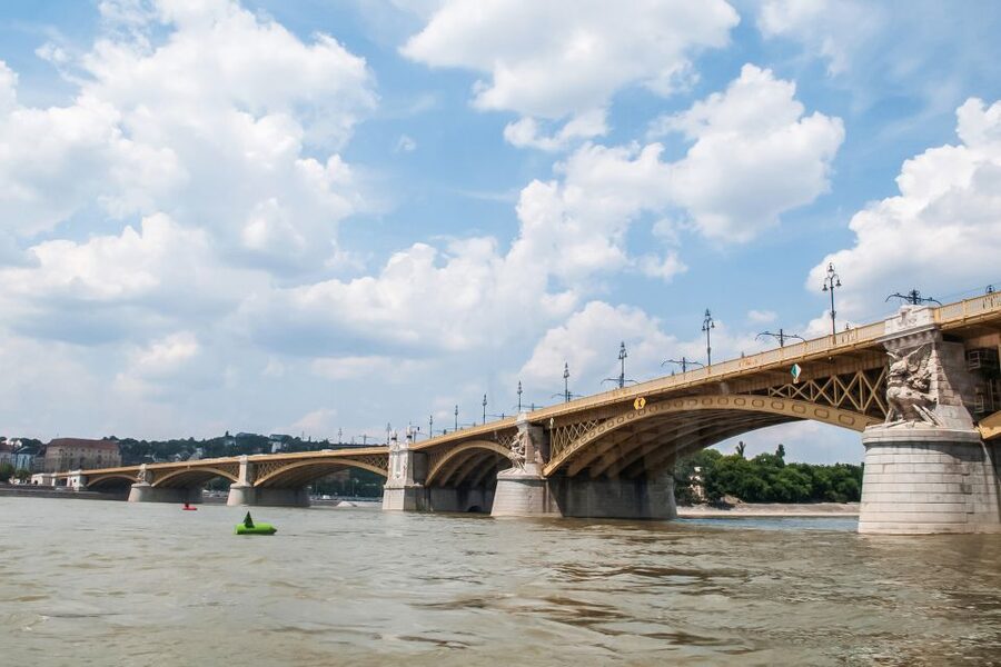 Budapest: Floating Bus Tour by Land and Water - Who This Budapest Floating Bus Tour Fits Best