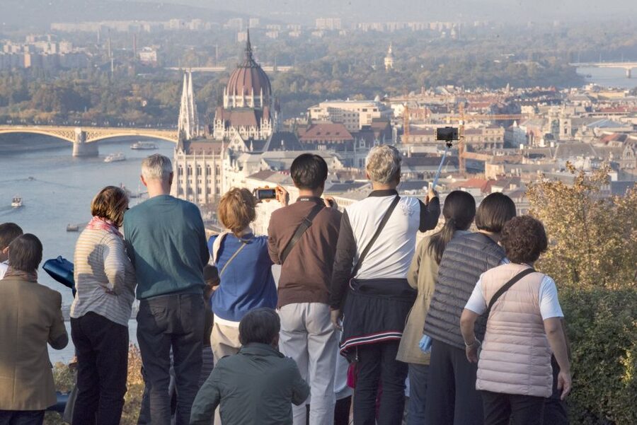 Budapest: Grand City Tour with Parliament Visit - How this 4.5-hour run makes Budapest click