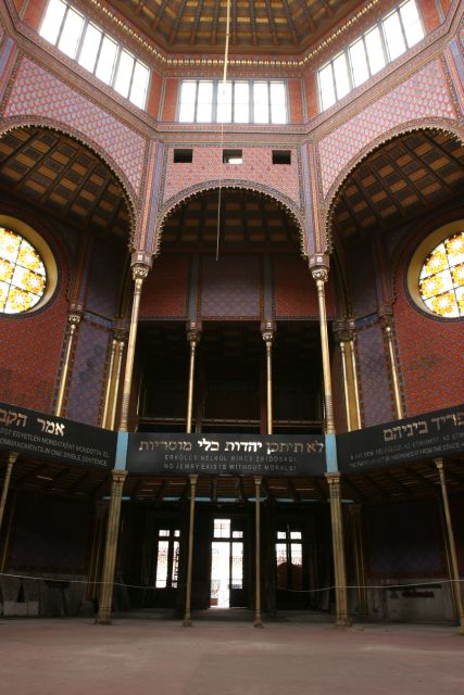 Budapest Grand Half-Day Jewish Heritage Tour - Kazinczy Street Synagogue (Inside): Art Nouveau Meets Living Orthodox Tradition