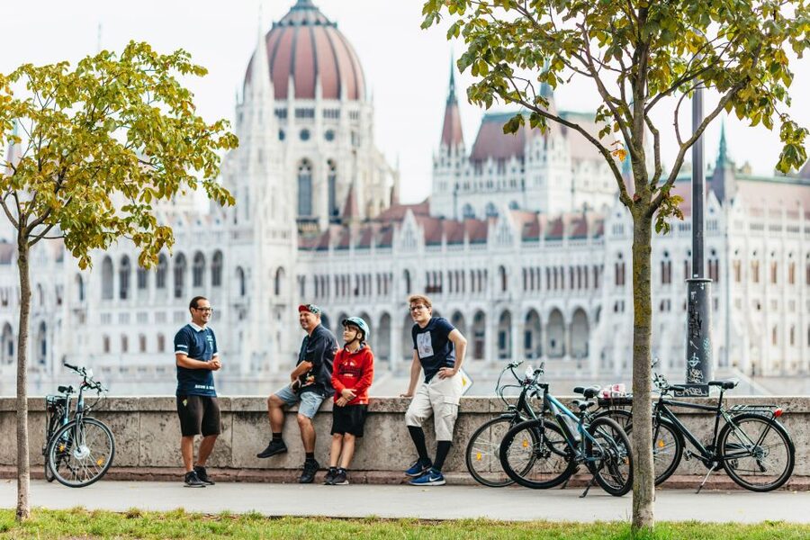 Budapest: Grand Sightseeing Bike Tour - Parliament, Freedom Square, and St. Stephen’s Basilica Stops