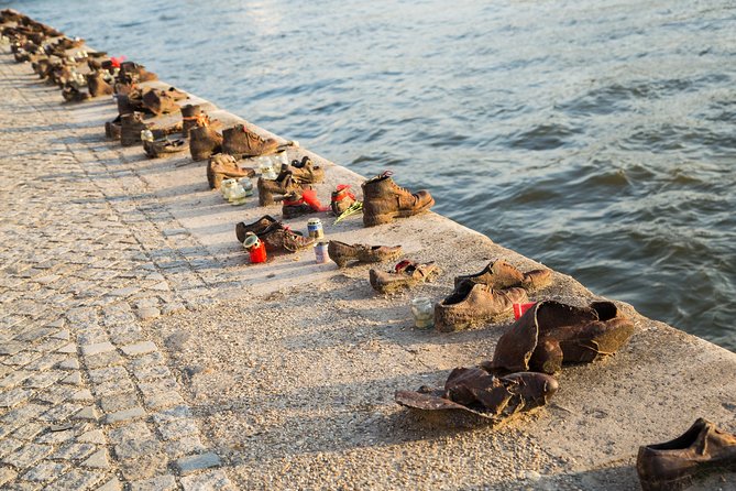 Budapest Grand Walk - Danube memorials and the Soviet monument: how the tour handles hard topics