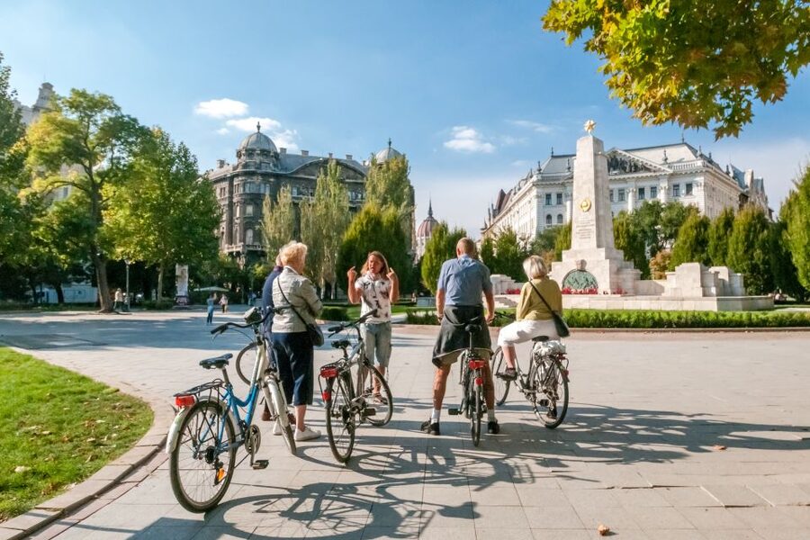 Budapest: Guided City Discovery Bike Tour - Heroes’ Square to City Park: Vajdahunyad Castle and a breather