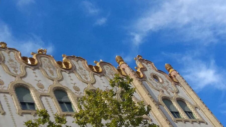 Budapest: Guided City Walking Tour in Buda and Pest - Digital Perks at the End: Where This Tour Adds Real Value