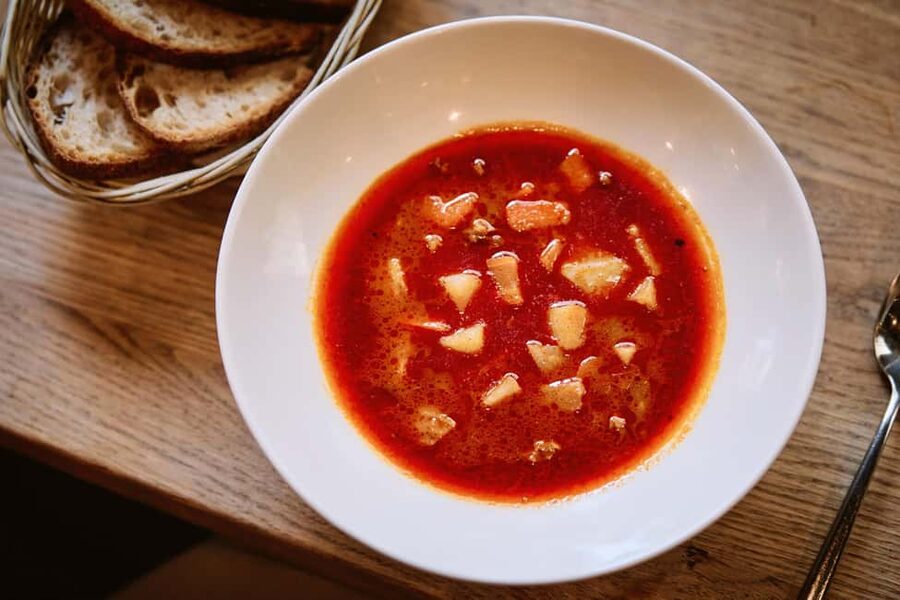 Budapest Guided Food Tour with Drinks Included - Stop on District 7: street food, Jewish influence, and the bohemian feel