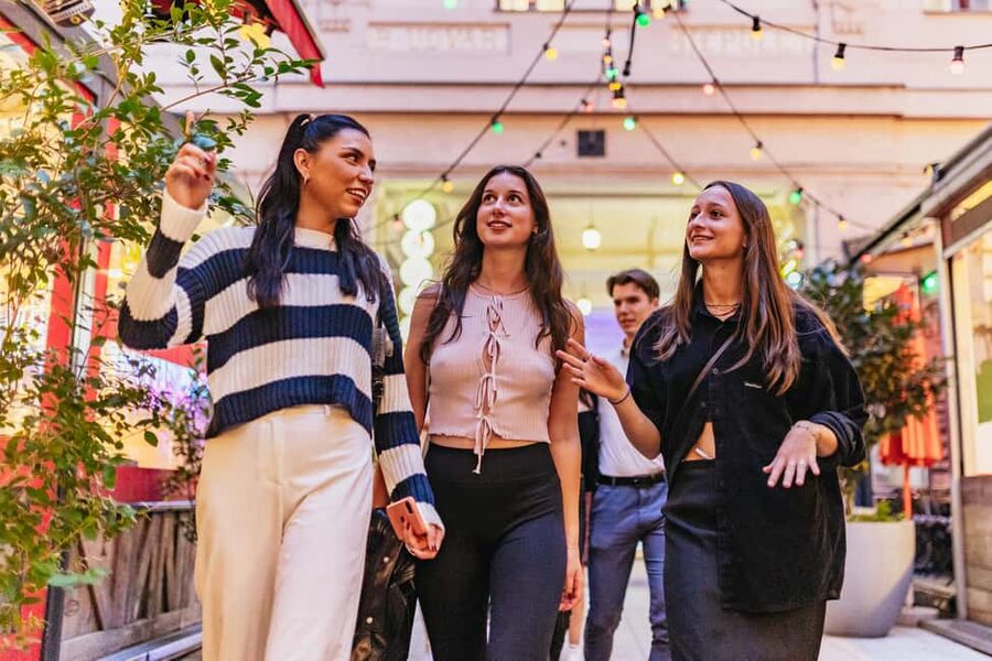 Budapest: Guided Foodie Walking Tour with Food and Drinks - Alcohol Pairing Without the Guesswork