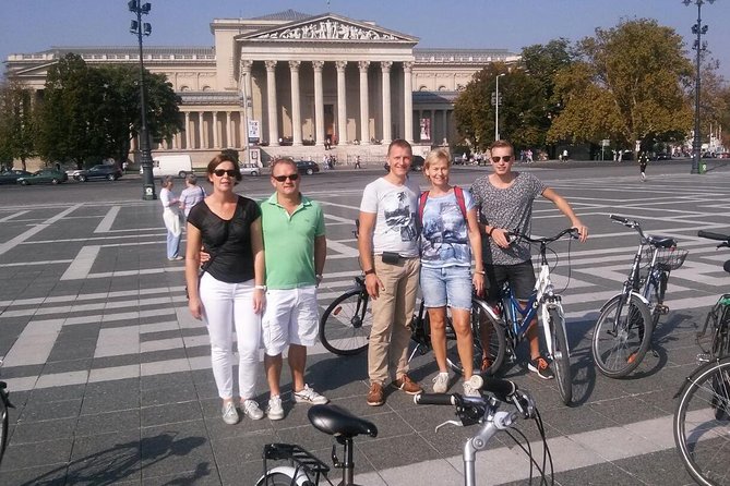 Budapest Highlights Bike Tour - Price and timing: what $39.91 buys you