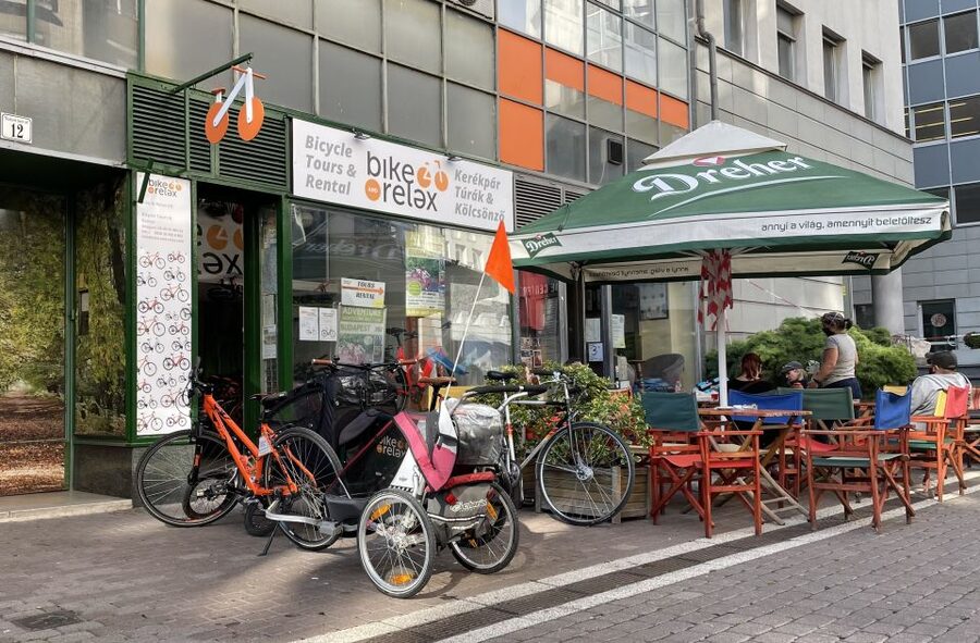Budapest: Historic Downtown Bicycle Ride with Scenic Views - Thermal Bath Stops on the Way Back: Rudas and Gellért Area