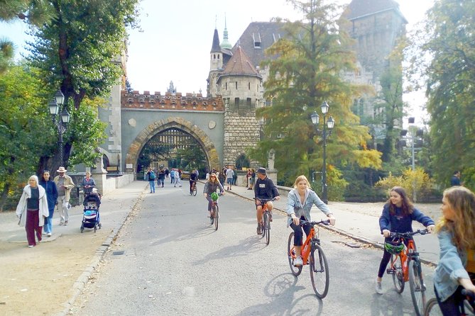 Budapest Historic Downtown Bicycle Tour in small groups - Heroes’ Square and City Park: where the route gets scenic