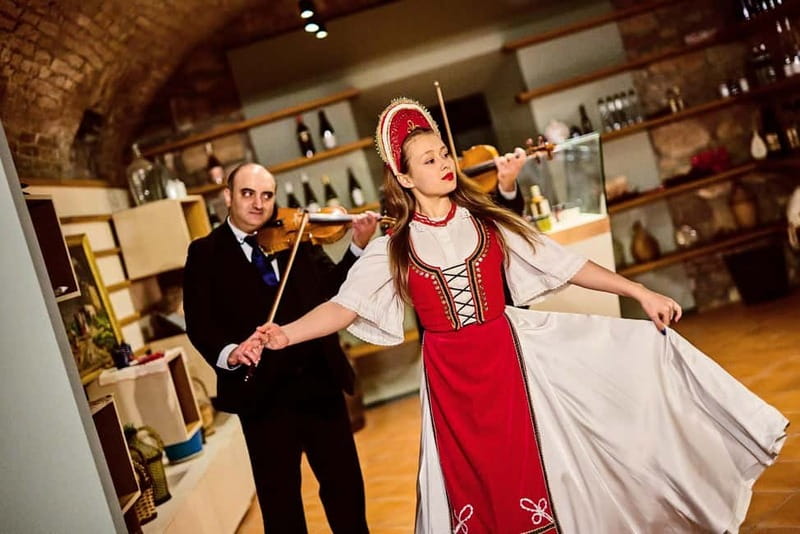 Budapest: Hungarian Folk Dance & Concert with Dinner Option - Key things I’d circle before you go