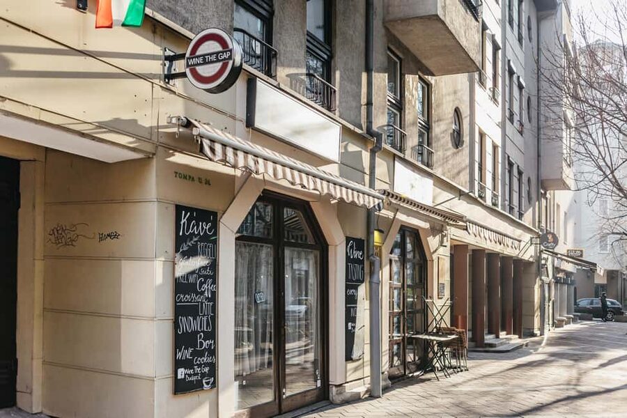 Budapest: Hungarian Wine Tasting with 7 Wines and Tapas - Itinerary reality check, stop by stop at Wine the Gap