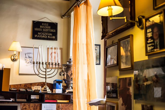 Budapest Jewish Cuisine & Culture Walk - Getting Oriented at Madách Imre tér (and Why the 11:00 Start Helps)