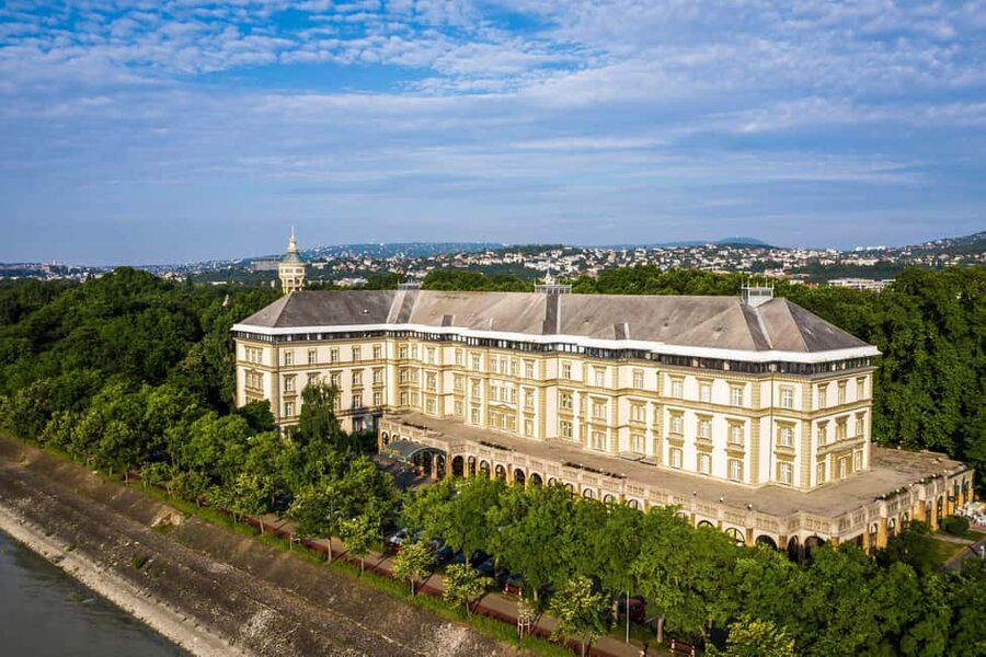 Budapest: Margaret Island, Salt Cave treatment - What happens during your visit, from check-in to final minute