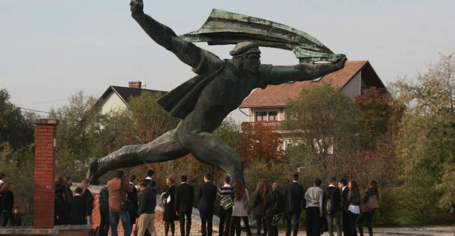 Budapest: Memento Park and Icons of Communism Guided Tour - Who this tour suits best (and who might skip it)
