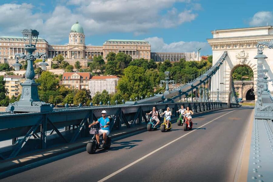 Budapest: MonsteRoller E-Scooter Tour - Choosing the right route option: express, themed, extended, or food-focused
