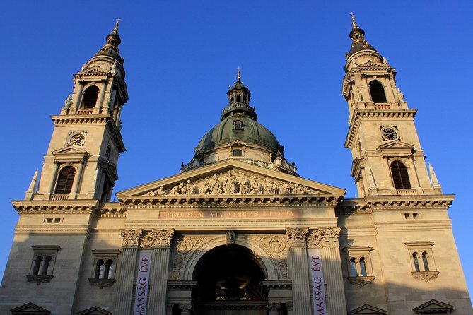 Budapest Night Walking Tour with Danube River Cruise - Parliament views, Széchenyi Lánchid, and the Buda Castle District glow