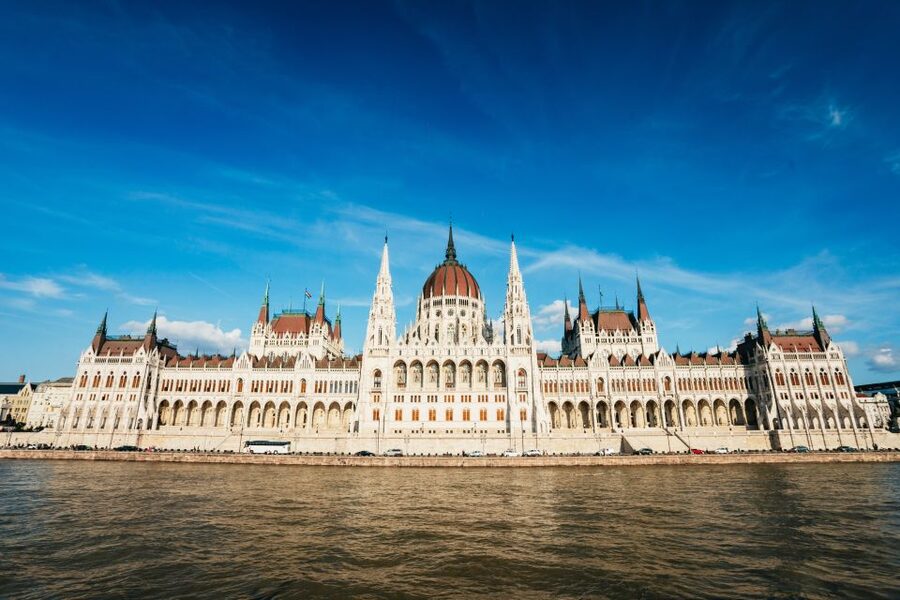 Budapest: Nighttime or Daytime Sightseeing Cruise - Key things to know before you board