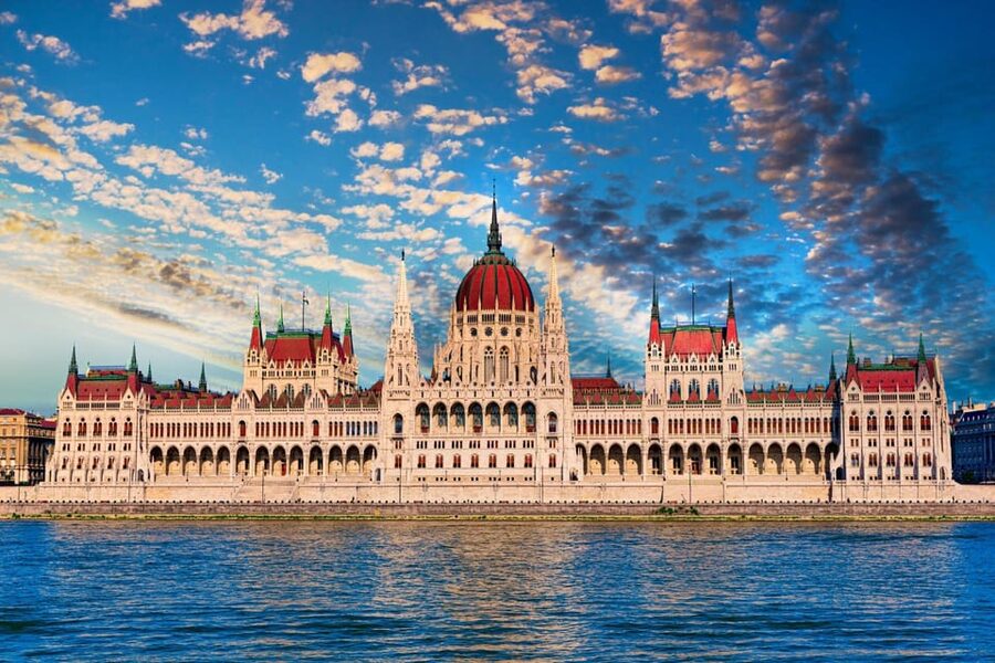 Budapest Old Town and Top Attractions Private Walking Tour - Shoes on the Danube Bank Memorial: Why This Stop Lands