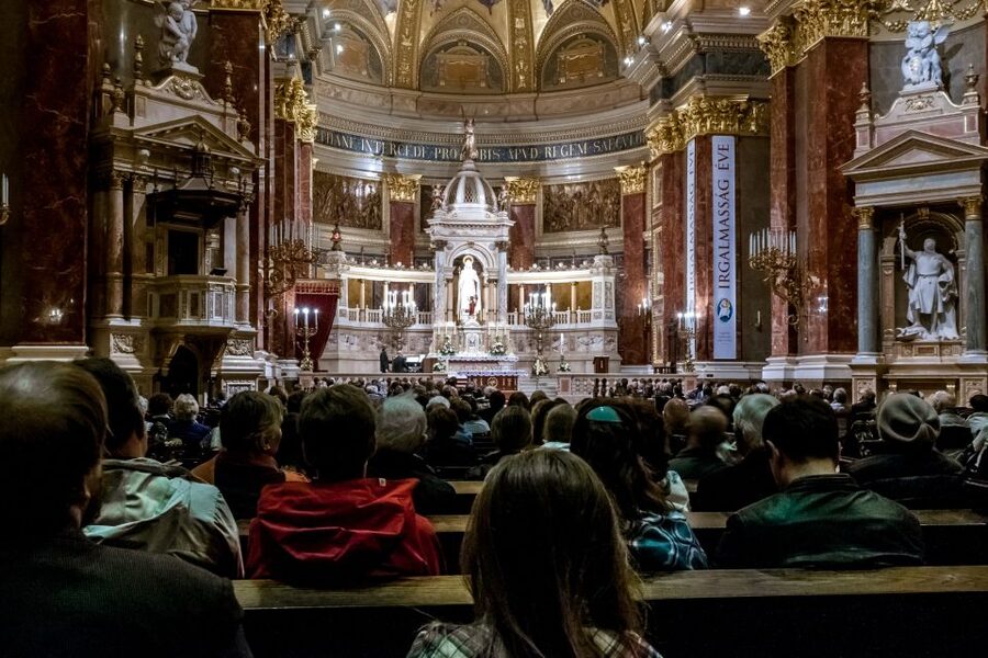 Budapest: Organ Concert in St. Stephen's Basilica - Ticket categories and seating rows: how to choose your best seat