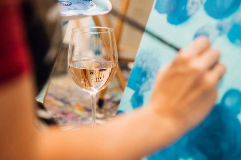 Budapest: Paint and sip experience - Finding The FessNeki Studio In Downtown Budapest