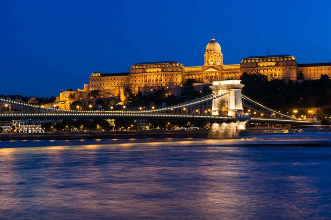 Budapest Parliament Audio Guide Tour with Danube Cruise - The security line reality: arrive early and keep your tickets ready