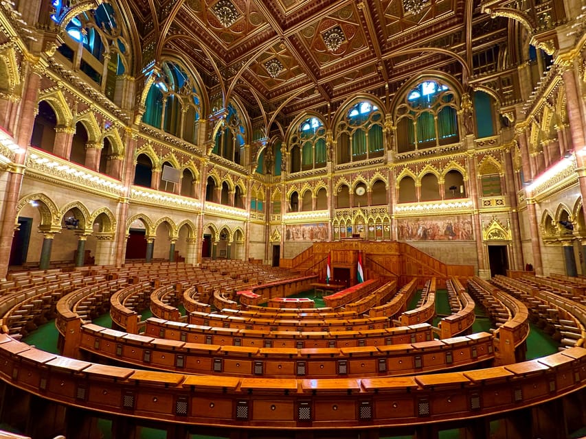 Budapest: Parliament Building Entry Ticket and Audio Guide - Hall of the Dome and the Crown Jewels Room