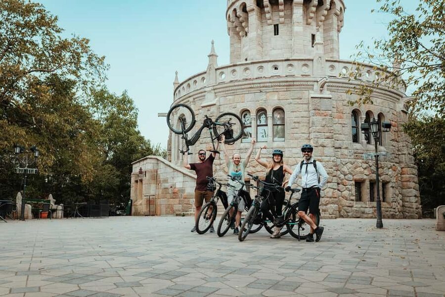 Budapest Peaks: Off-Road eBike Tour - Your Gepida SUV e-bike and how the pedal assist changes the ride
