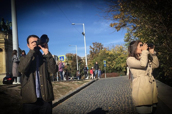 Budapest Photo Walks - Stop 1: Gellert Hill, your day and night anchor