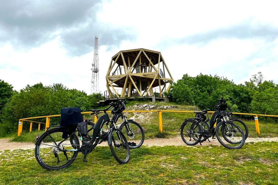 Budapest: Premium E-Bike Rental - Staff support, and the one thing to verify before you roll