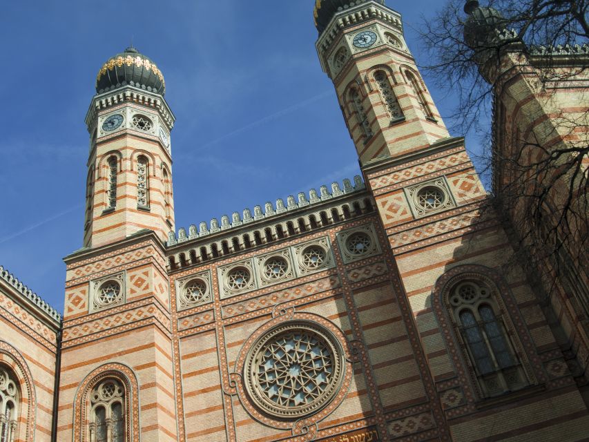 Budapest: Private 3-hour Guided City Tour by Bus - Language Options That Make the Tour Feel Personal