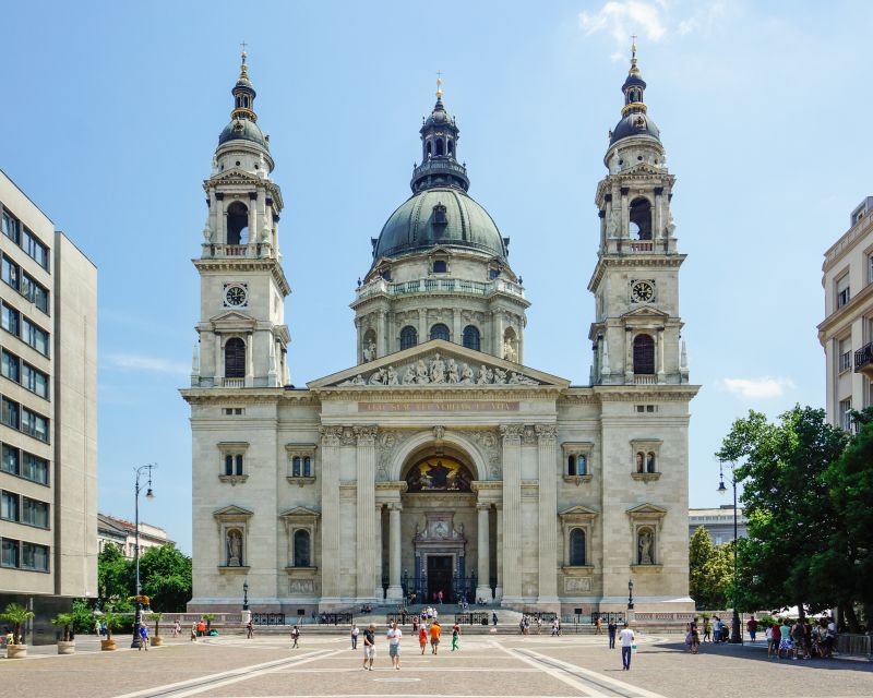 Budapest: Private 3-hour Guided City Tour by Bus - Gellért Hill and the Citadel Photo Stop