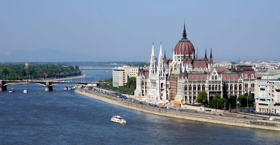 Budapest: Private 3-hour Guided City Tour by Bus - Andrássy Avenue and Heroes’ Square: A Scenic Segment With Real Meaning