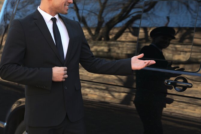 Budapest Private Airport Transfer in a Luxury Minivan - Price and Value for Groups Up to 7