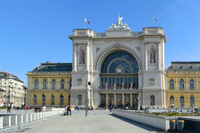 Budapest Private Arrival Transfer: Railway station to hotels - Meet-and-Greet at the Station: Find Your Driver Fast
