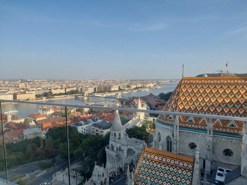 Budapest: Private City Tour with Local Guide - St. Stephen’s Basilica and the route back to Parliament