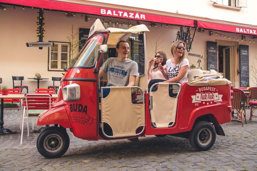 Budapest: Private City Tuk-Tuk Tour & Boat Cruise - A private tuk-tuk with a real guide, not a script