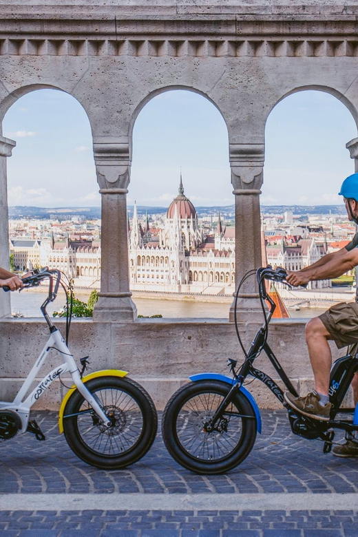Budapest: Private Customizable Tour in French - House of Music, Ethnography Museum, and the city’s cultural angle