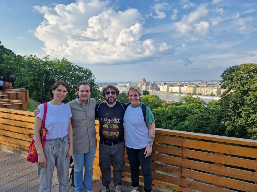 Budapest: private deluxe tour with a native, in Spanish - Jewish Quarter and the Synagogue stop you should not miss
